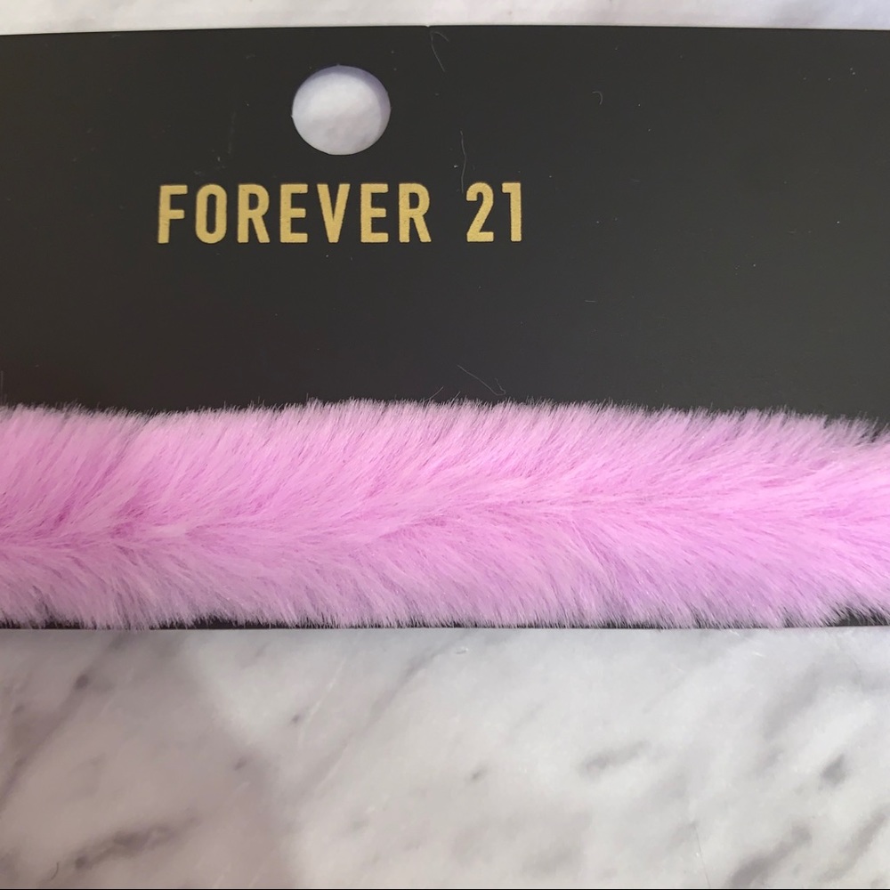 Forever 21 choker necklace ❤️